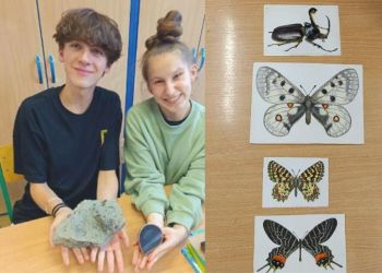 Powiększ zdjęcie: Uczniowie oglądają rzeźbę i rysunki Artysty.