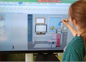 Powiększ zdjęcie: Tworzenie komiksu dotyczącego bezpieczeństwa w sieci z wykorzystaniem zasobów cyfrowych.