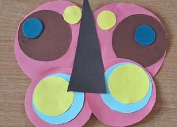 Powiększ zdjęcie: Utworzony motyl z kół.