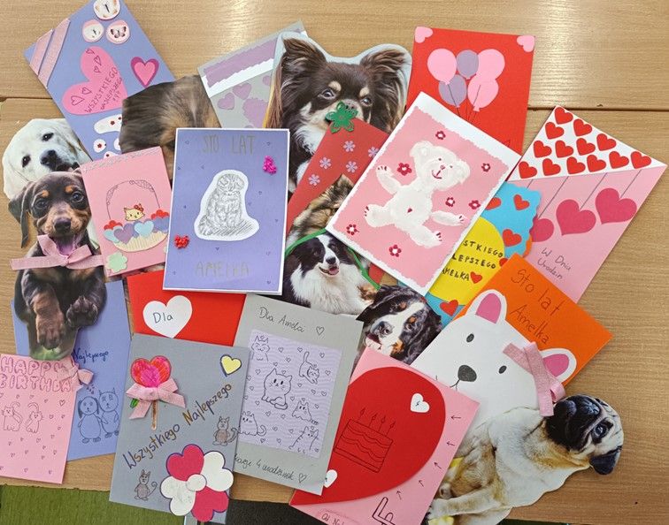 Wykonane kartki urodzinowe dla Amelki - Wszystkiego najlepszego dla Amelki.