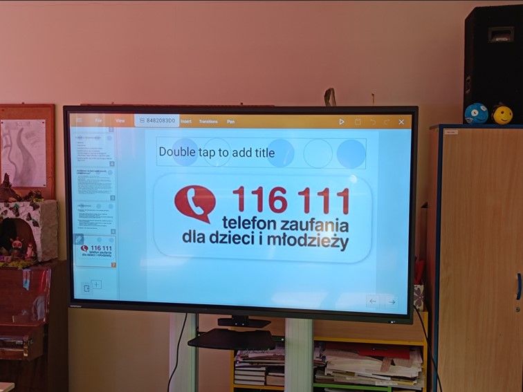 Telefon zaufania dla dzieci i młodzieży - 116 111.